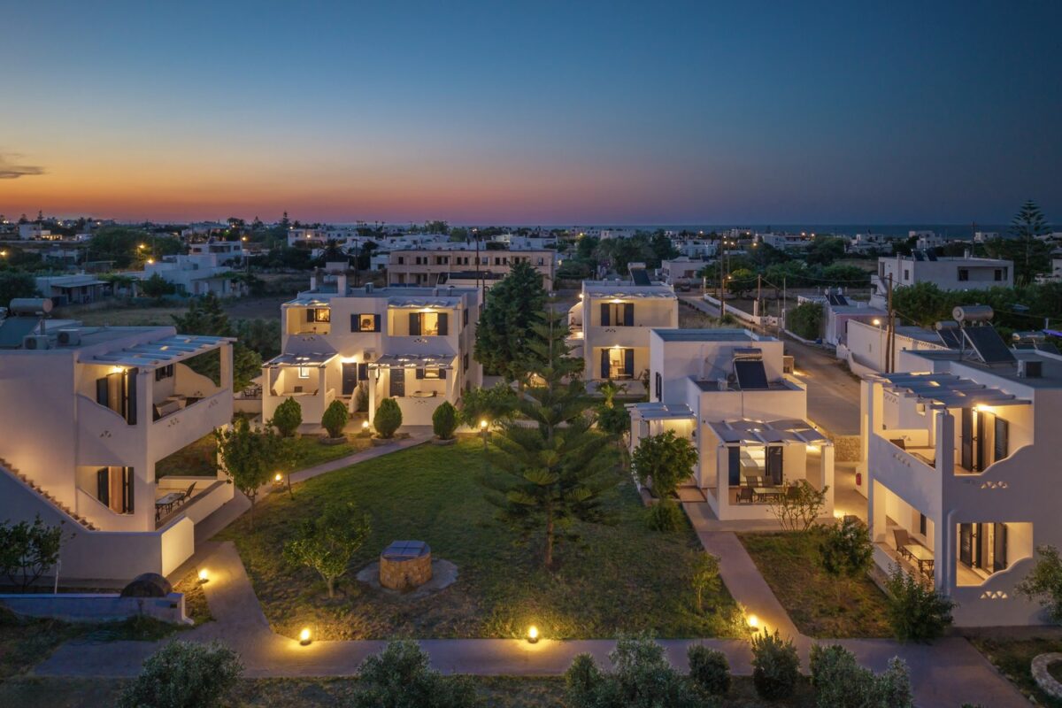 παραδοσιακα διαμερισματα στη σκυρο